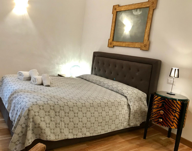 Bedroom 2, Biancaluna, Rome