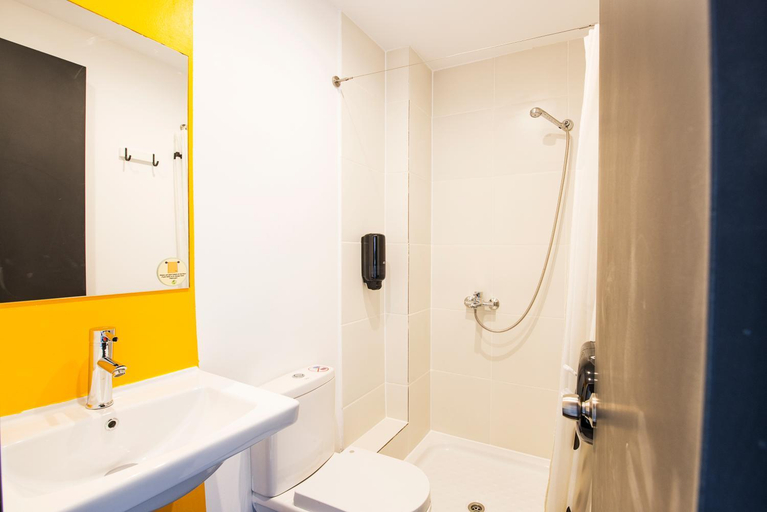 Bathroom 3, Safestay Athens, Attica