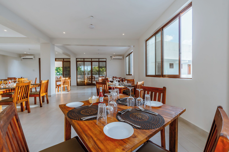 Food & Drinks 4, YU Resort, Msambweni