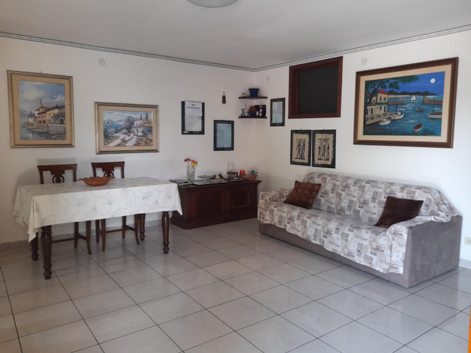 Others 4, Casa Giardino, Savona