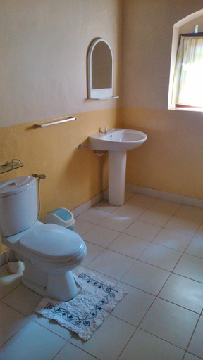 Bathroom 3, Sunnyside Holiday Bungalow, Ella
