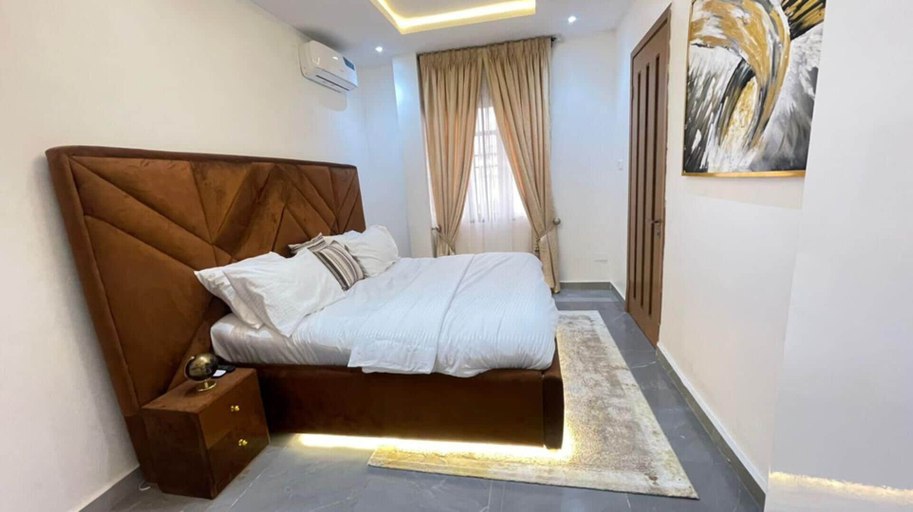 Bedroom 2, Lagos Luxury Apartment Retreat, Eti-Osa