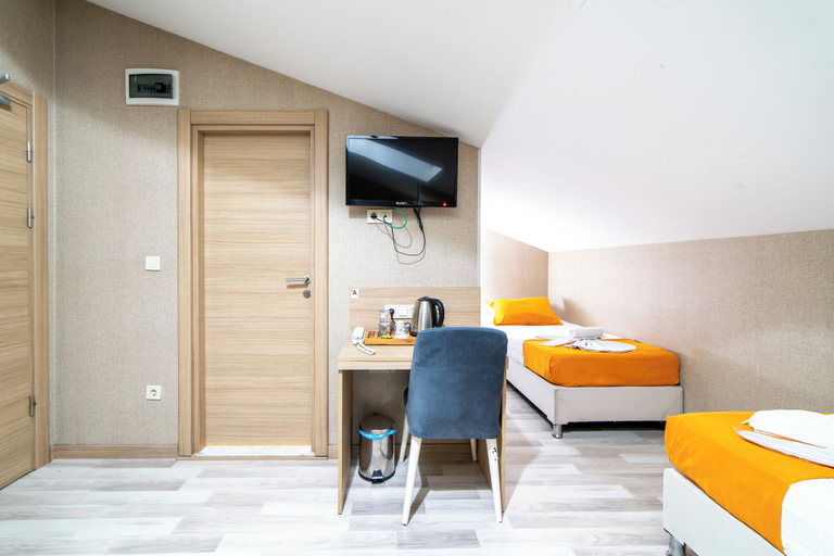 Bedroom 4, Mardy Hotel, Bakırköy