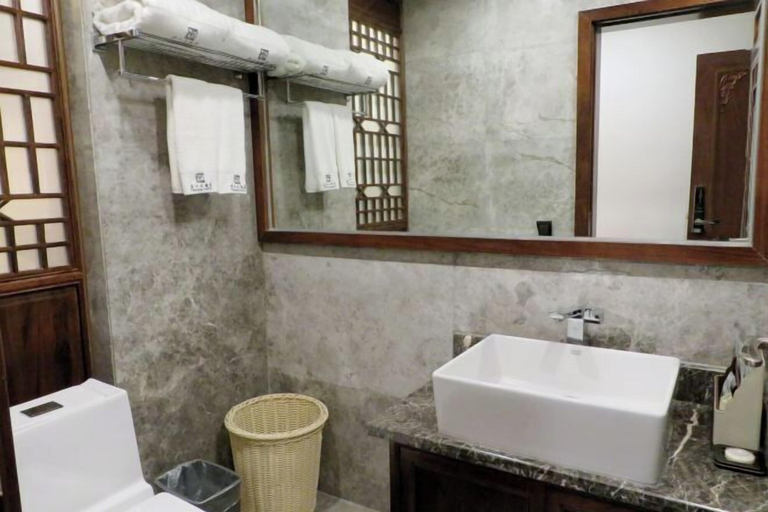 Bathroom 4, Taijiang Hotel, Qiandongnan Miao and Dong