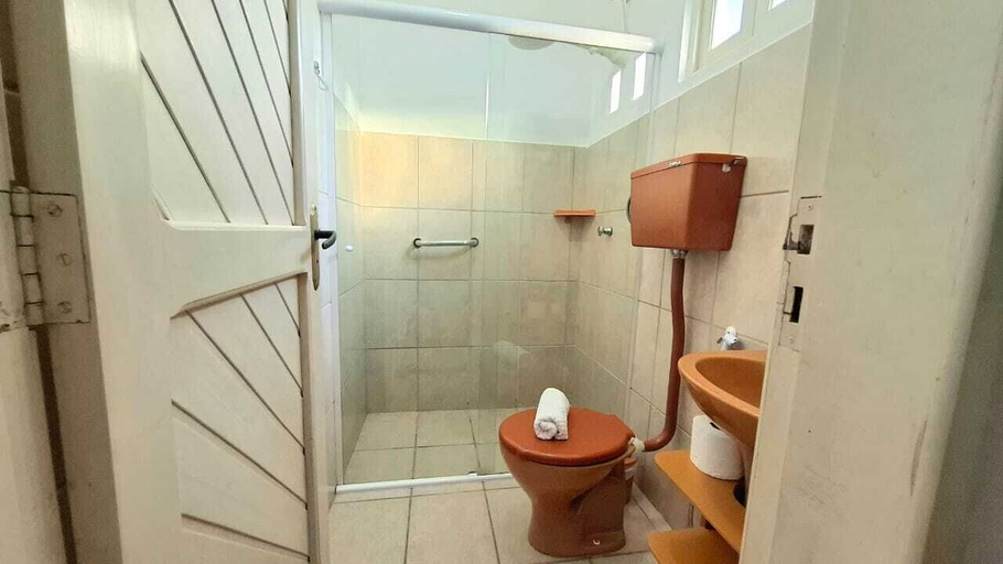 Bathroom, Pousada Vila do Sonho, Parati