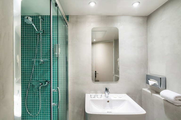 Bathroom 3, Hotel Ohm By Happyculture, Paris