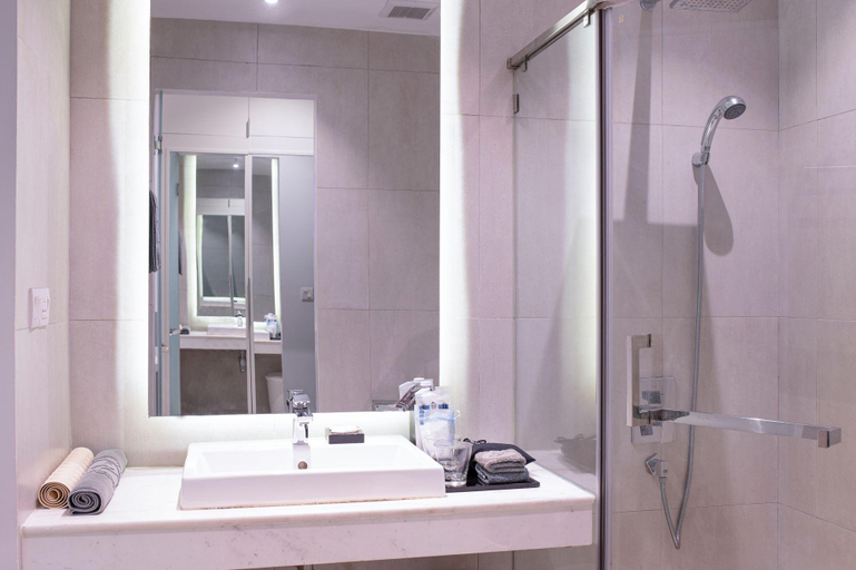 Bathroom 4, La Vogue Boutique Hotel & Casino, Sihanoukville