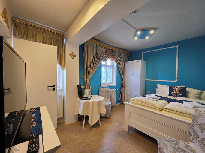 Bedroom 4, Hotel Schachtenburg, Vogelsbergkreis