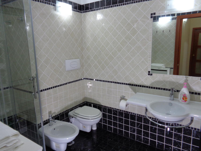 Bathroom 2, A Dream B&B Napoli, Napoli