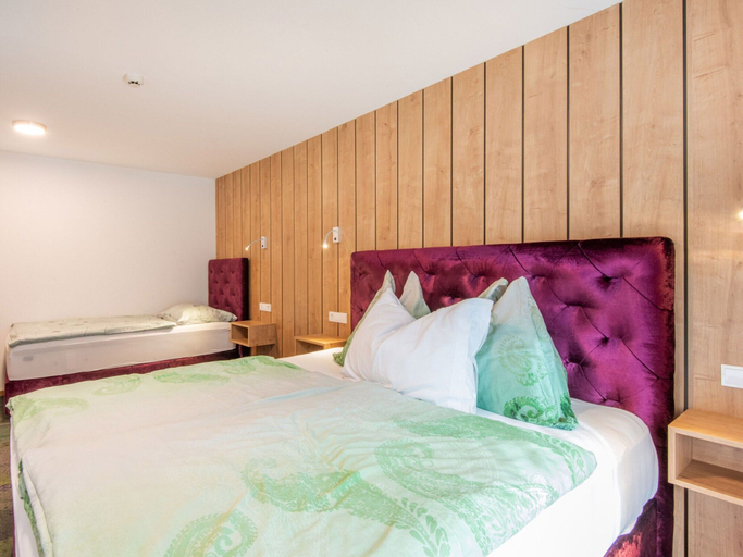 Bedroom 3, Apartment in Wald Near Zillertal Ski Slopes, Zell am See
