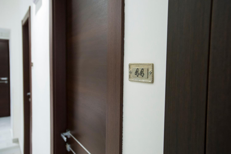 Others 5, Hotel Charter, Roma