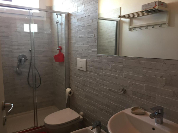 Bedroom 3, GioiaSulGarda, Verona