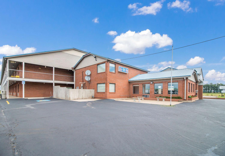 Exterior & Views 1, Motel 6 Metropolis, IL, Massac