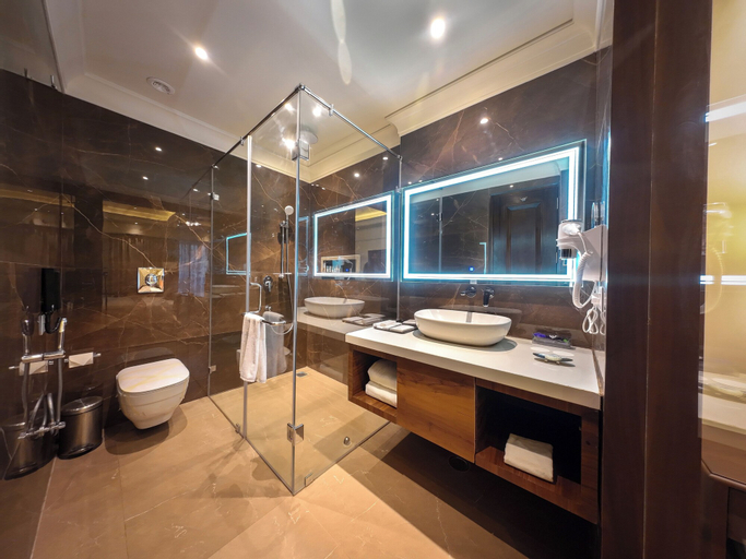 Bathroom 5