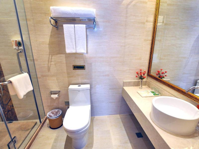 Bathroom, Vienna Hotel (Changshu Binjiang), Suzhou