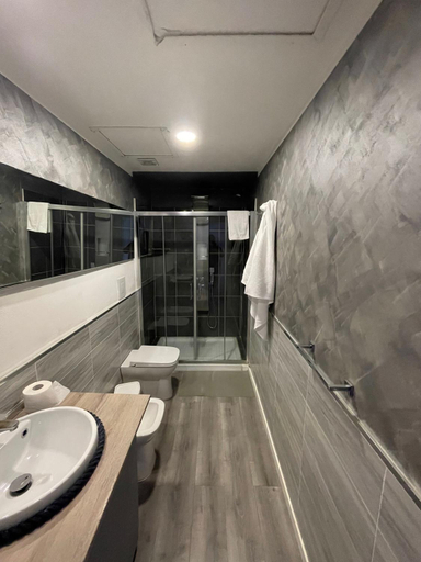 Bathroom 3, Floating House Embe Experience, Caserta