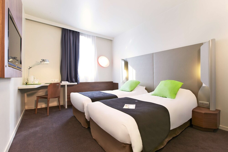 Bedroom 3, Campanile PRIME - Saint-Quentin-en-Yvelines, Yvelines