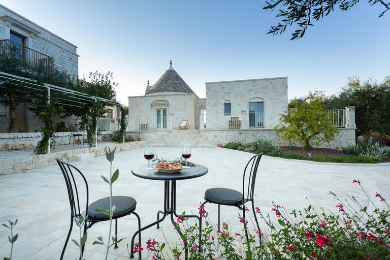 Others 3, Trullo dei maestri, Bari