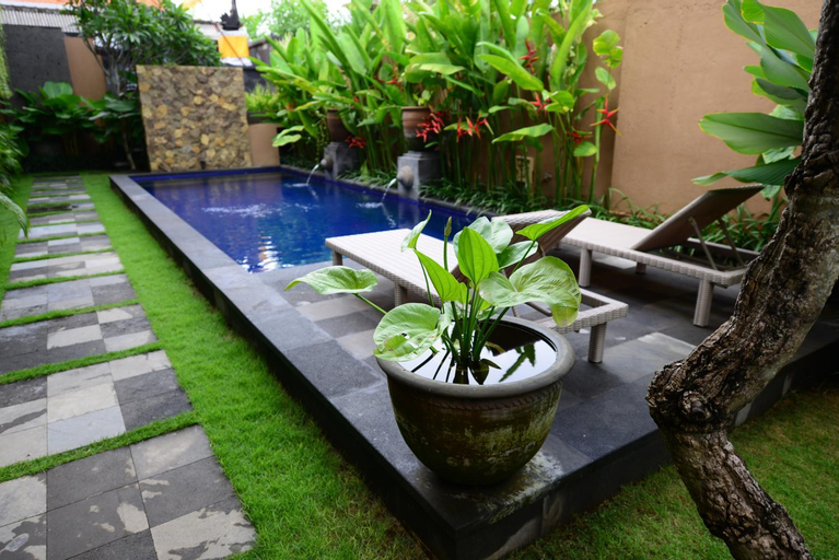 Swimming Pool 16