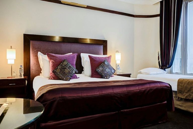 Bedroom 2, Pont Royal, Paris