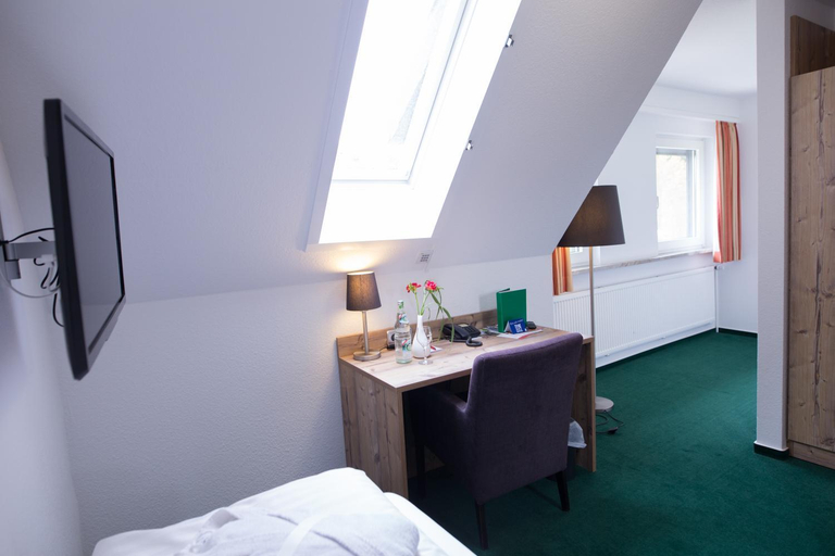 Bedroom 2, BSW-Erlebnishotel Festenburg, Goslar