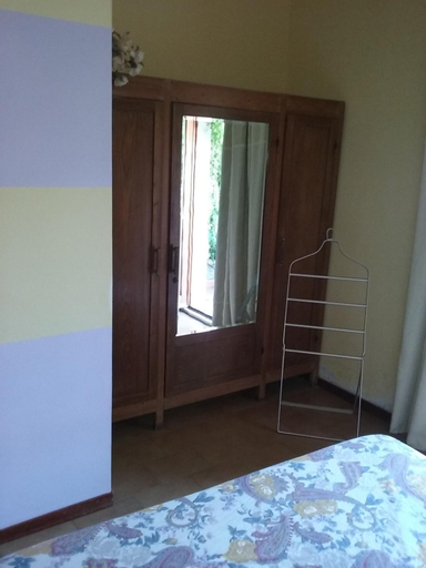 Bedroom 2, Casa Virgilio, Massa Carrara