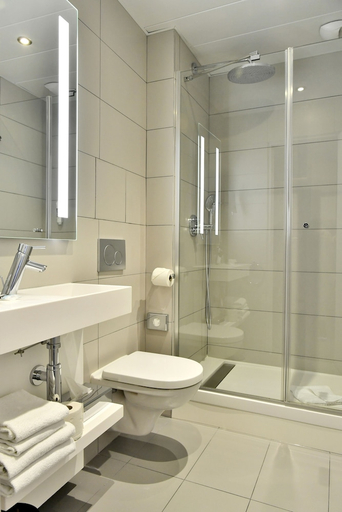 Bathroom 3, MERCURE BOULEVARD MAGENTA, Paris