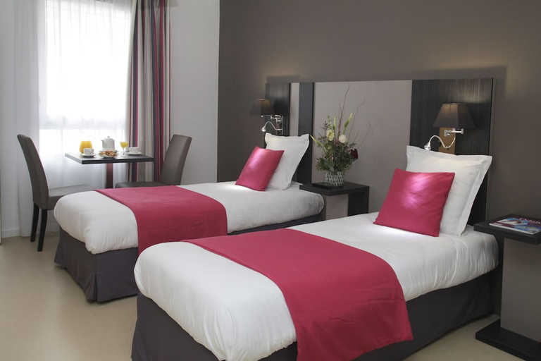 Bedroom 3, Apparthotel Odalys Rennes Lorgeril, Ille-et-Vilaine