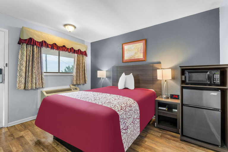Bedroom 3, Americas Best Value Inn Belleville, Republic