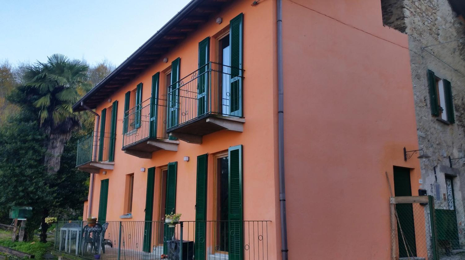Others 5, B&B Val Valerna, Como