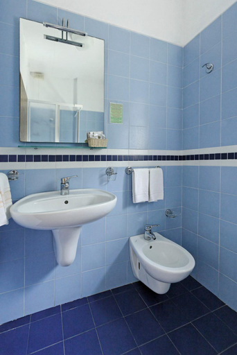 Bathroom 5