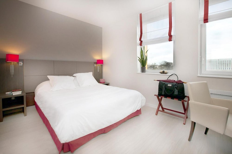 Bedroom 3, Residhome Reims Centre, Marne