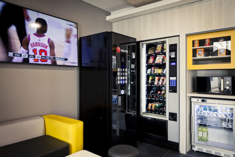 Food & Drinks 5, Premiere Classe Geneve - Aeroport - Prevessin, Ain