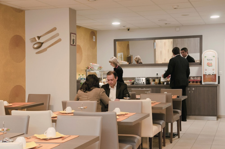 Food & Drinks 5, Residhome Reims Centre, Marne