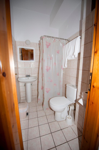 Bathroom 3, Veroniki Hotel, South Aegean