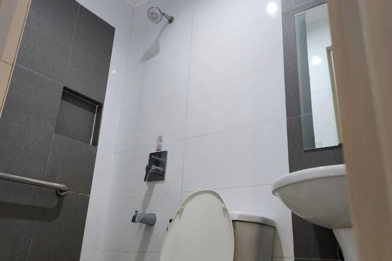 Bathroom 7