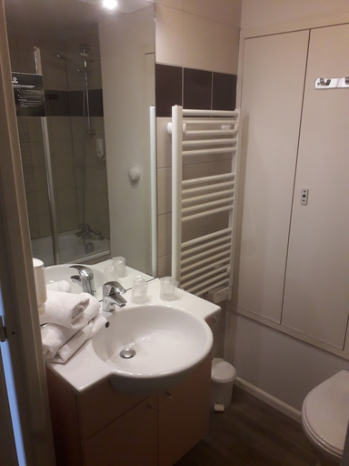 Bathroom 4, Adagio Access Saint Louis Bale, Haut-Rhin