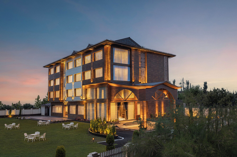 WelcomHeritage Grand Srinagar, Srinagar