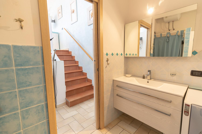 Bathroom 4, Costa Smeralda Holiday Apartments, Olbia-Tempio