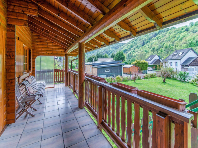 Others 5, Vintage Chalet in Sougné-Remouchamps near Ardennes Forest, Liège