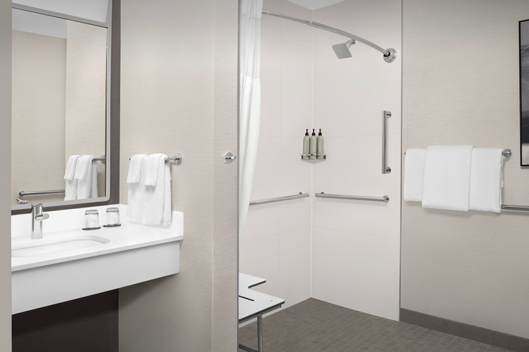Bathroom 25