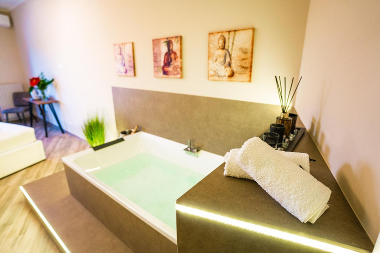 Others 5, Etnic Suite, Bari