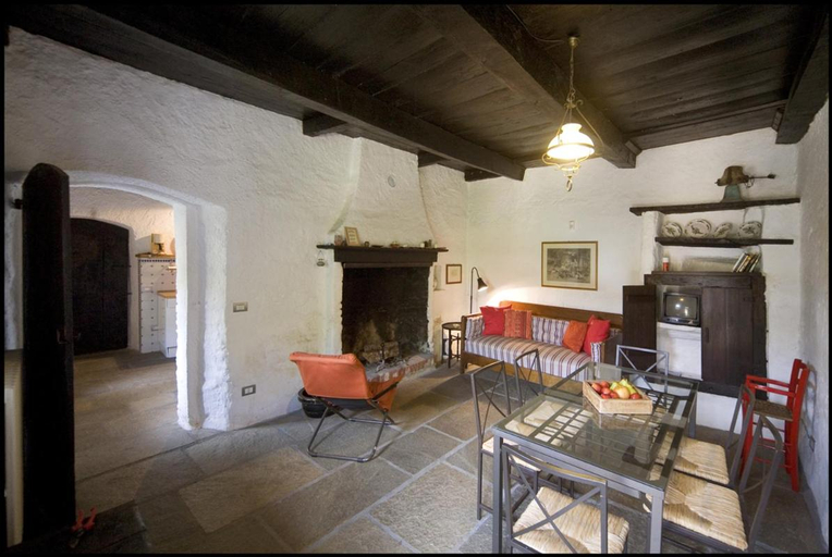 5, Agriturismo Famiglia al Castello Di Bagnolo, Cuneo