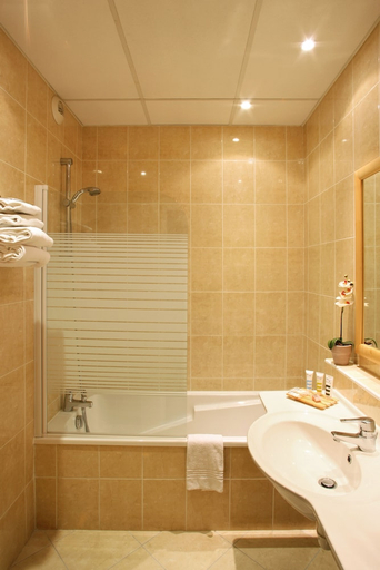 Bathroom 5, Mercure Tours Centre Gare Hotel, Indre-et-Loire