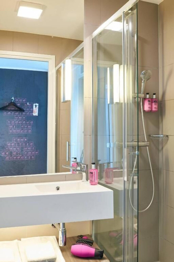 Bedroom 4, Moxy Milan Linate Airport, Milano