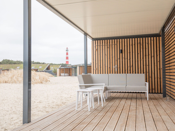 Exterior 2, Comfy Lodge with 2 Bathrooms near Beach, Ameland