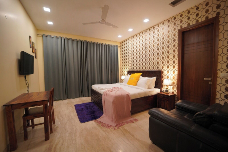 Bedroom 3, Lime Tree 3BHK Serviced Apartments DLF 5, Gurgaon
