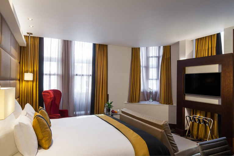 Bedroom 2, The Piccadilly London West End, London