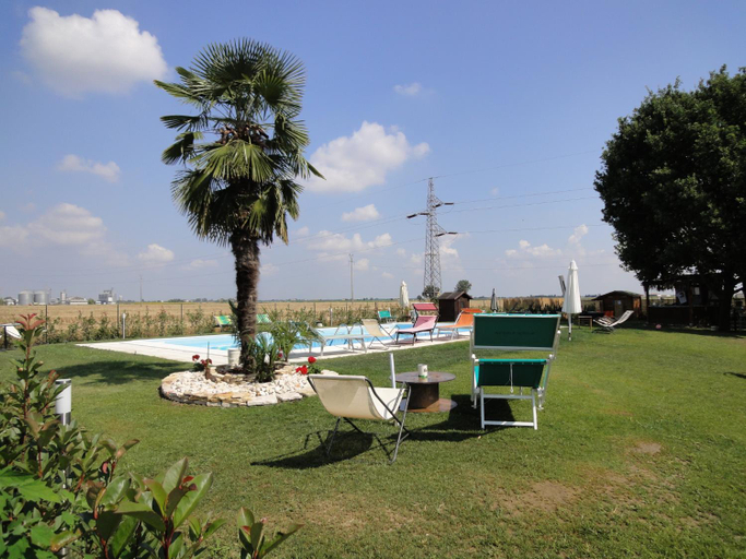 Others 4, B&B Ai Prati, Ferrara