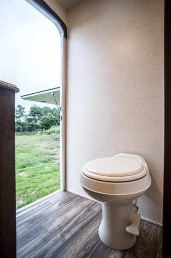 Bathroom 3, seogwipo okeura rijoteu, Seogwipo